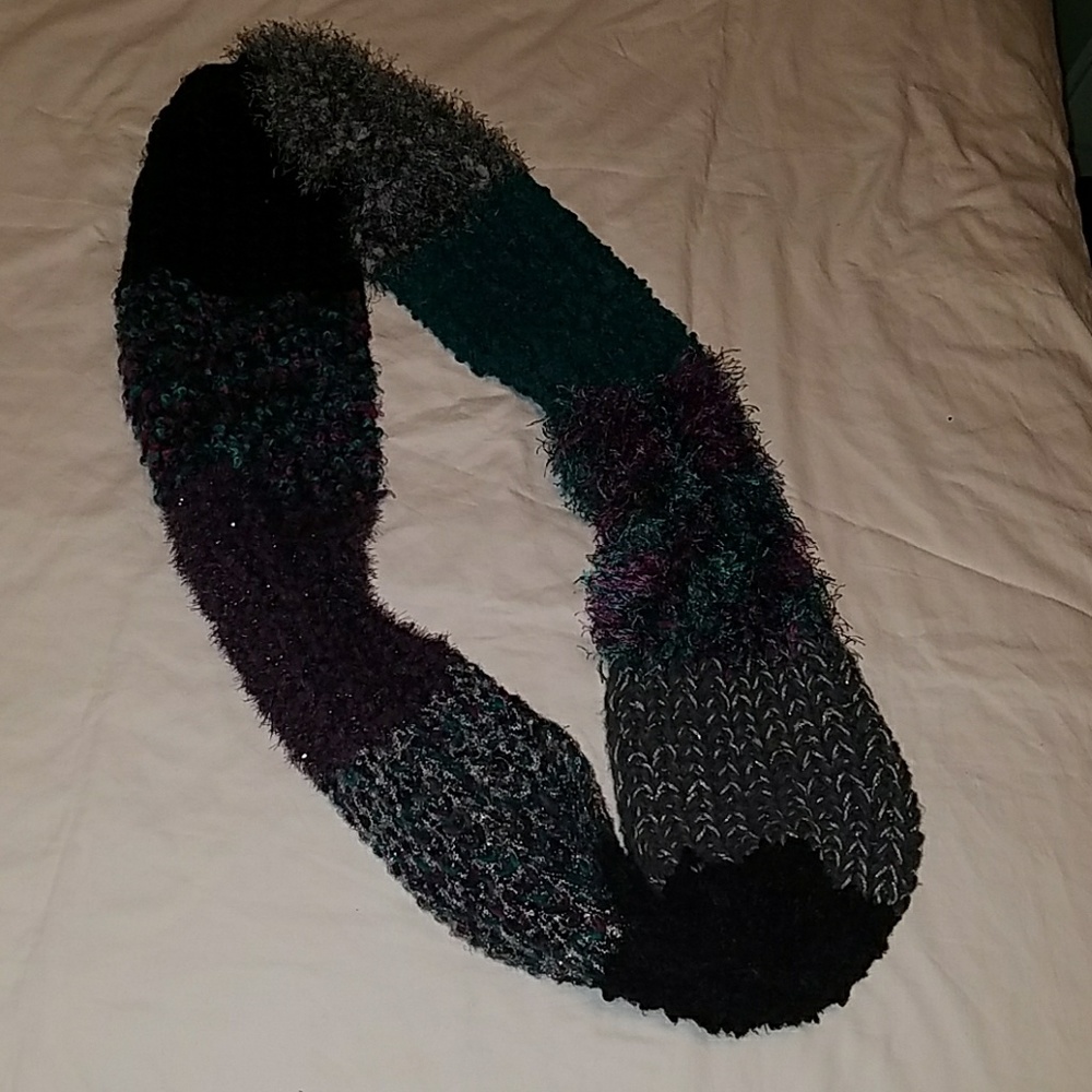 Infinity Scarf - Picture 2 of 3
